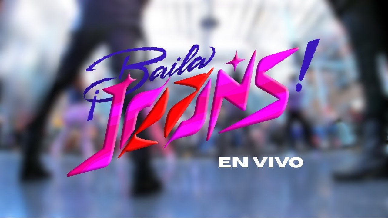 Las cuatro integrantes de JEANS NG interpretando Baila Jeans en vivo